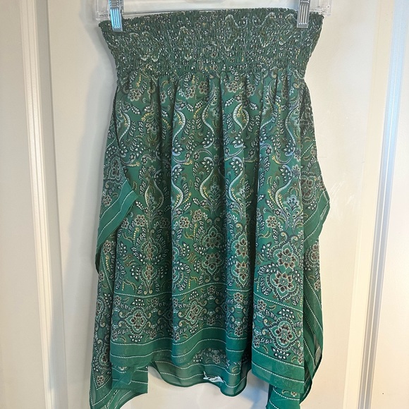 Max Studio Green Paisley Retro Hankerchief Skirt/ Top, size XS - Picture 1 of 6